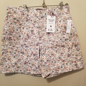 Gloria Vanderbilt NWT Womens Shorts Stone Wood Flowers Size 10P Be Glorious